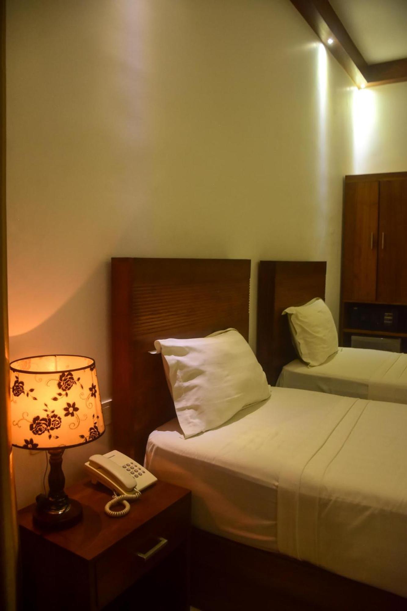 Elephant Eye Hotel 티사마하라마 외부 사진